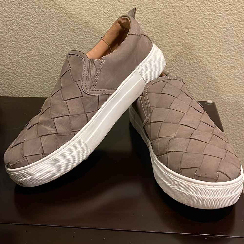 Steve Madden Womens Aldene Sneaker Grey Nubuck 8.5